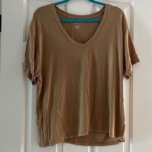 American Eagle Soft & Sexy Tan V-Neck - Large